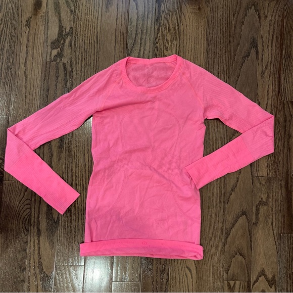 Lululemon Swiftly Tech Long Sleeve - Picture 1 of 3